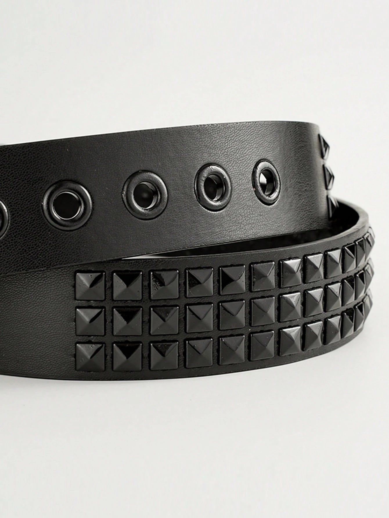 Pyramid Studded Belt Black