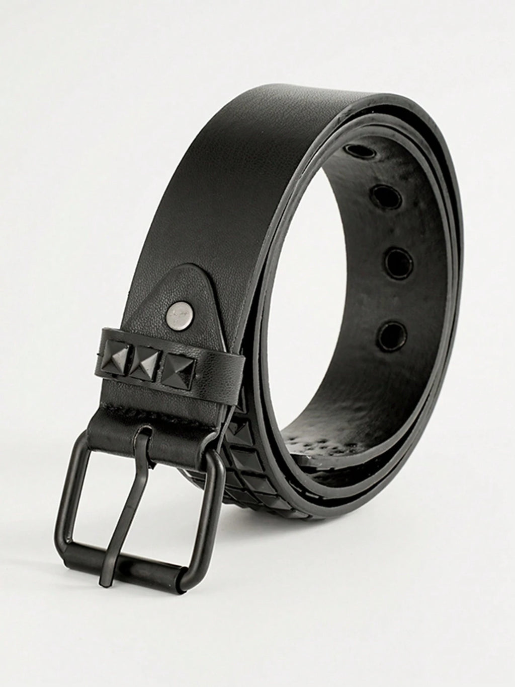 Pyramid Studded Belt Black