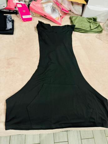 Black Sleeveless Hoodie