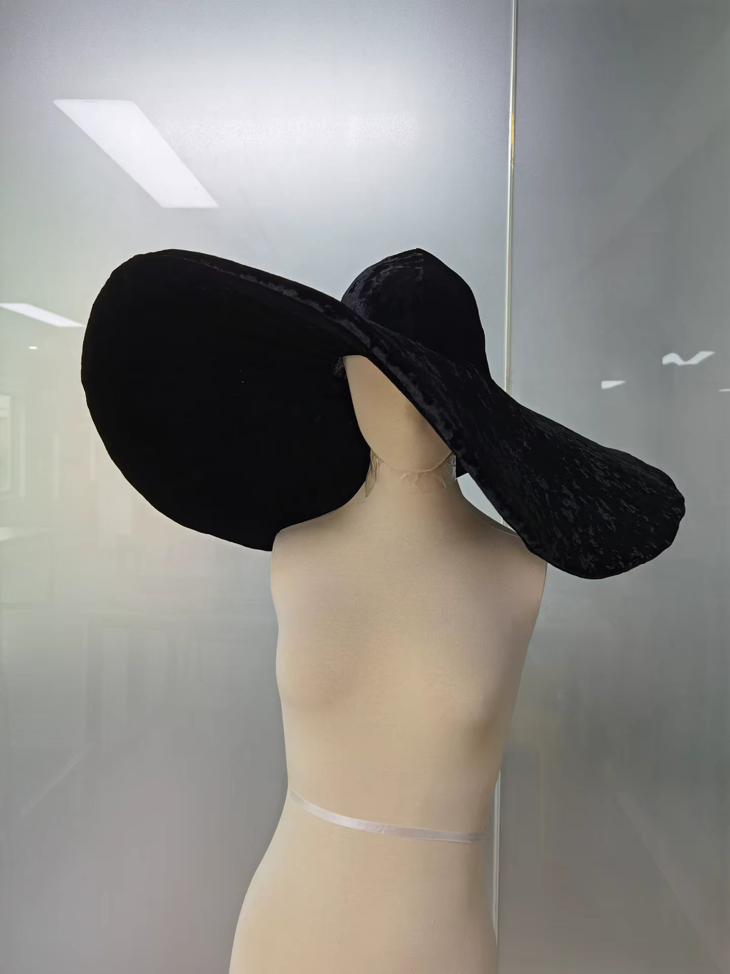 Large Brim Black Hat