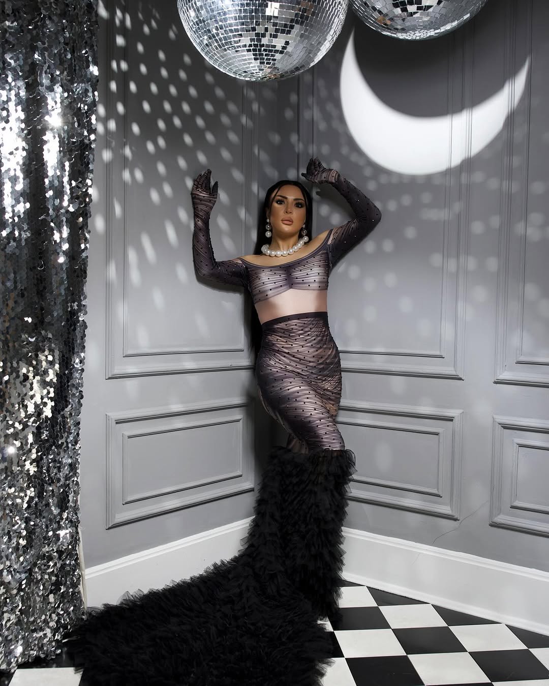 Black TikTok Glove Dress