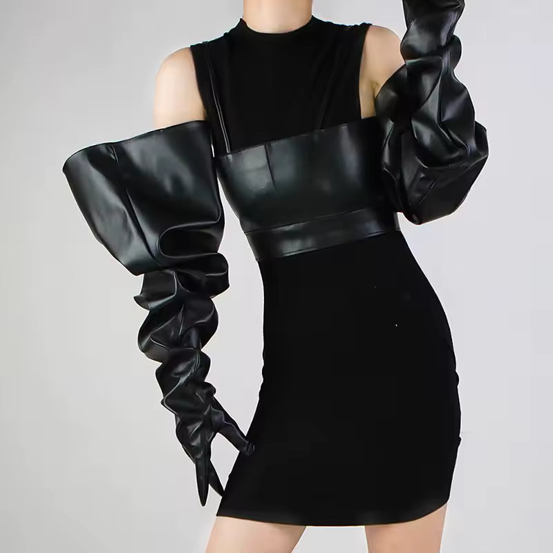 Oversized Dramatic Gloves