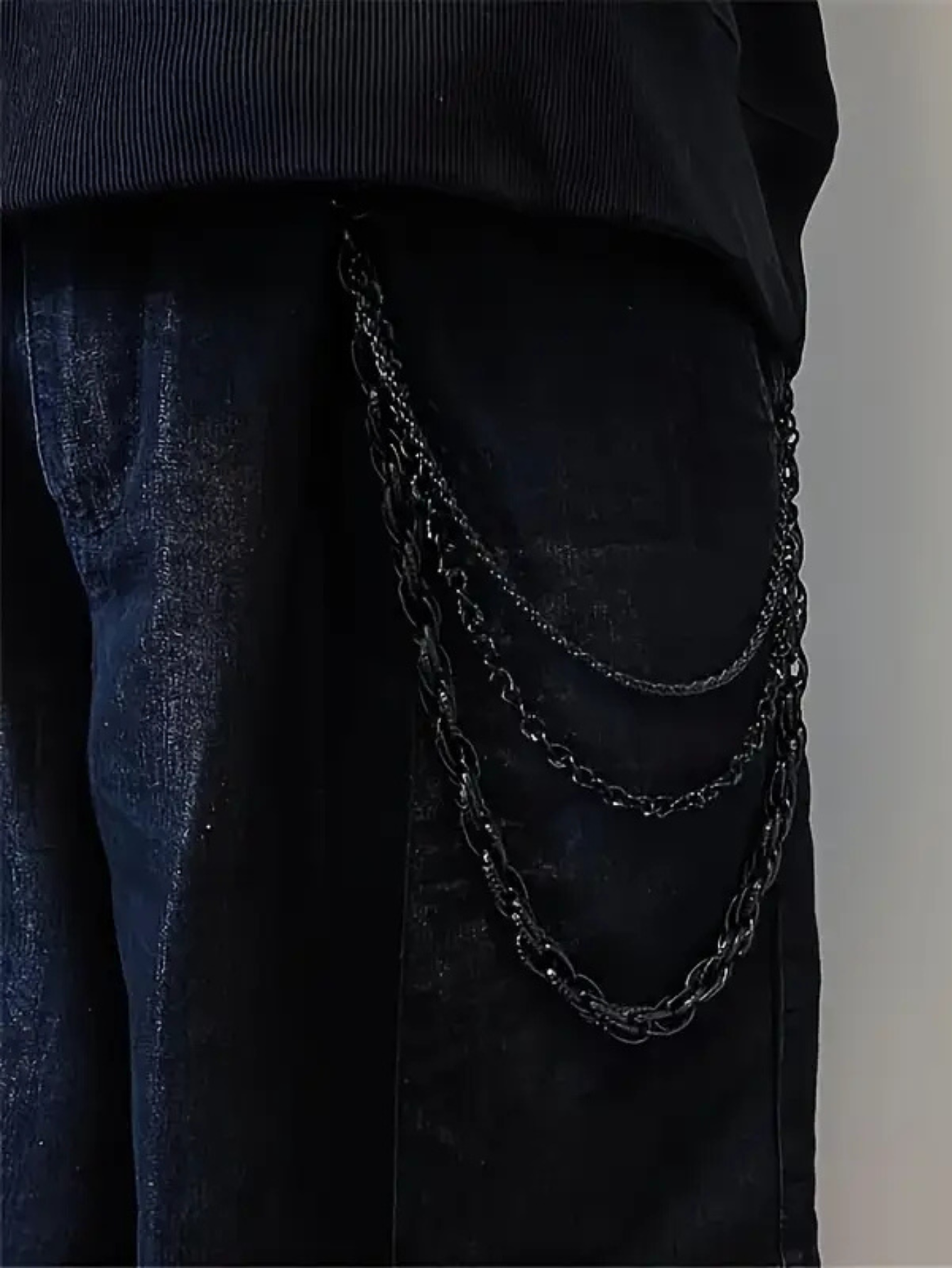 Black Layered Wallet Chain