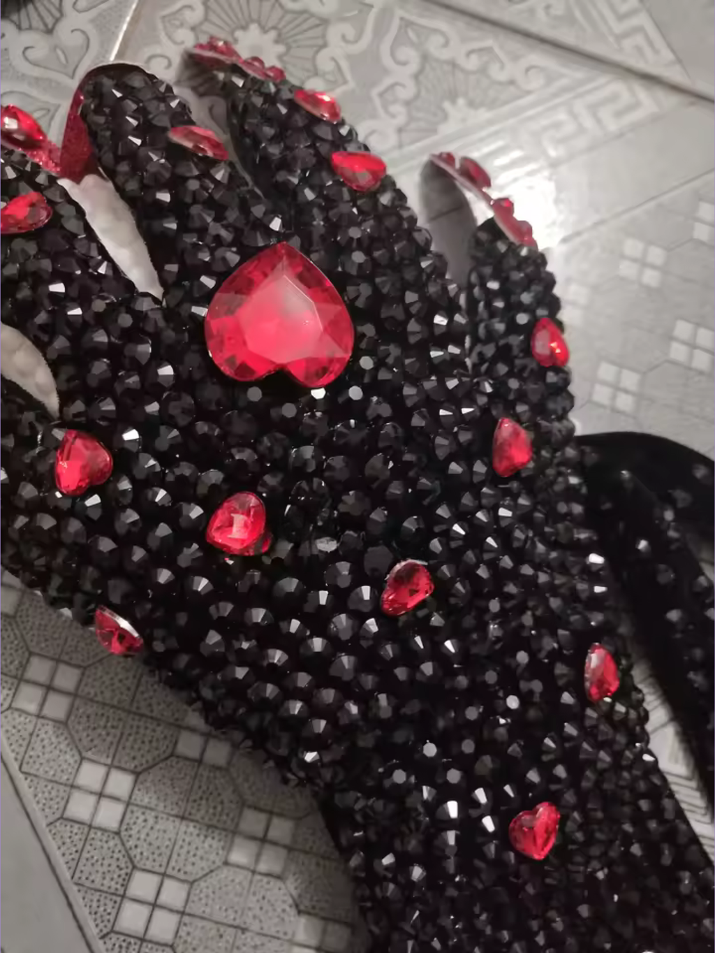 Black Red Bikini Drag Queen Beyonce Dance