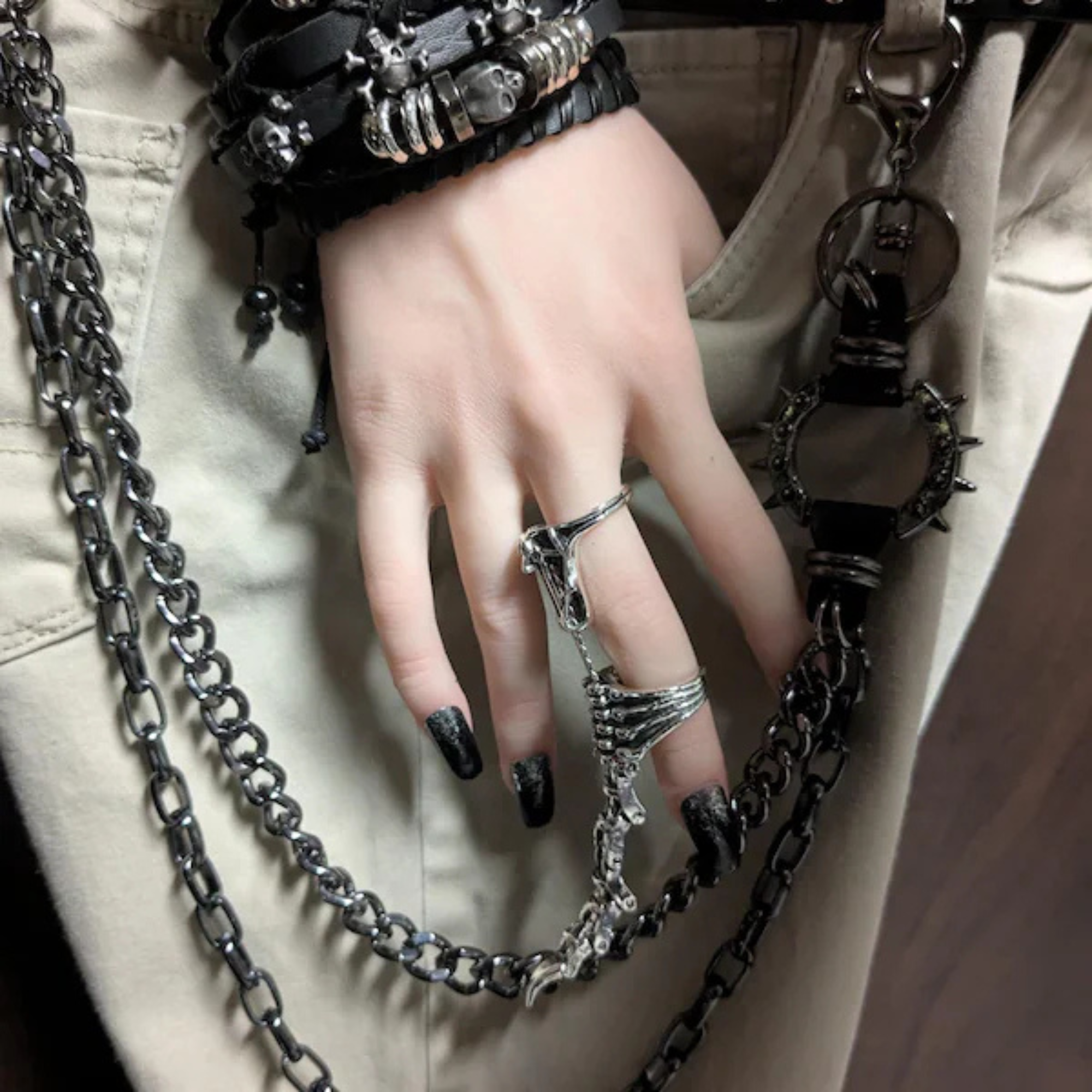 Spiked O Ring Pants Chain