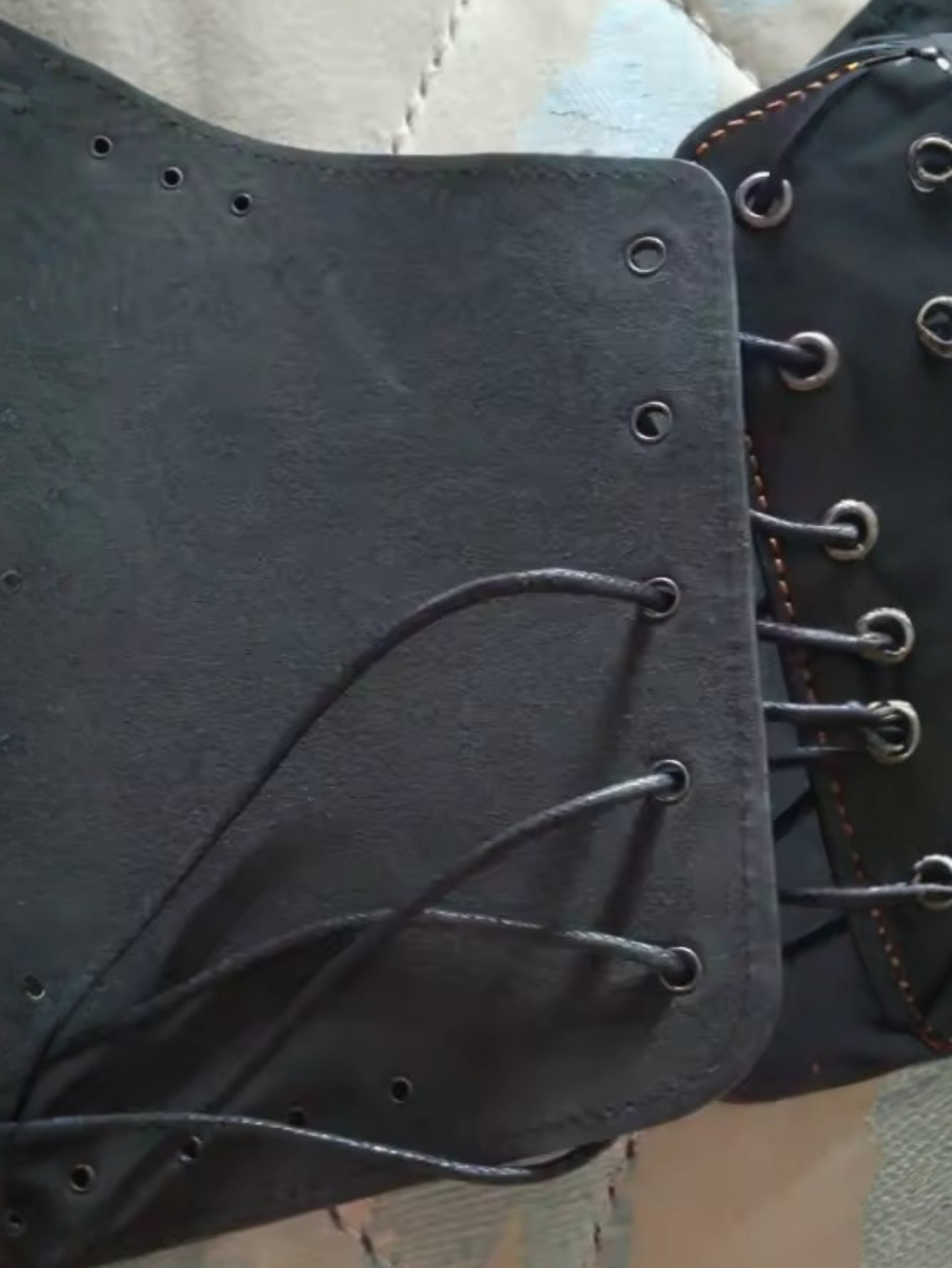 Gauntlet Leather Bracer