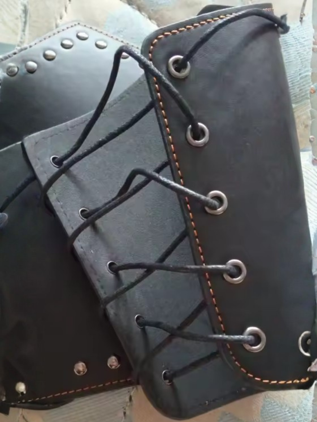 Gauntlet Leather Bracer
