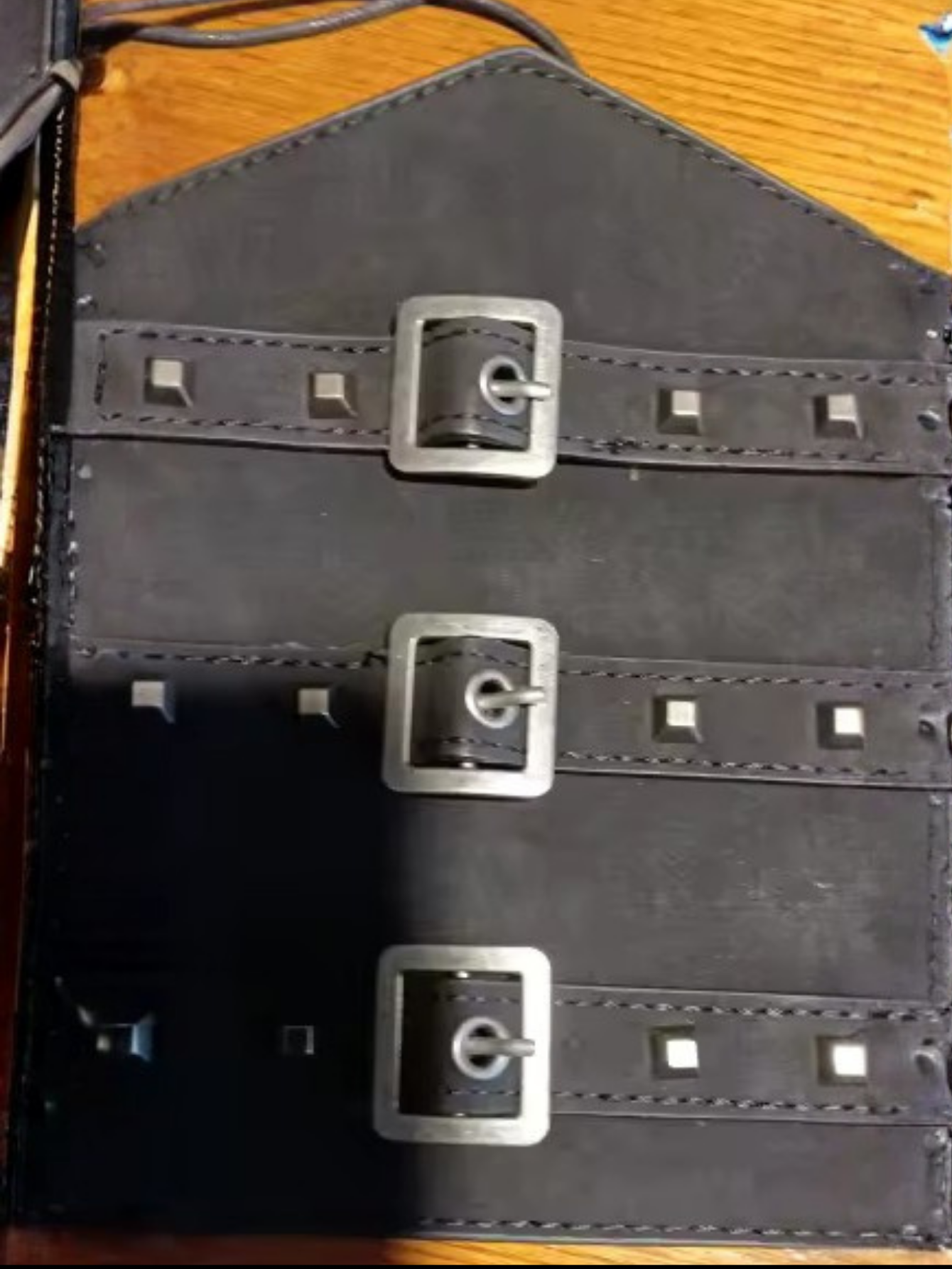 Gauntlet Leather Bracer
