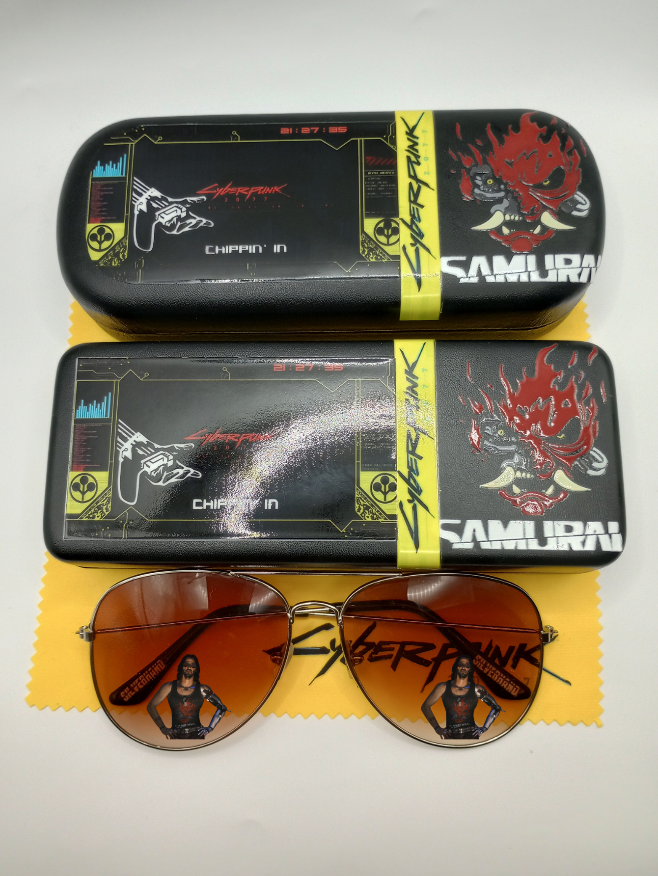 Johnny Silverhand Sunglasses with Case: Cyberpunk 2077