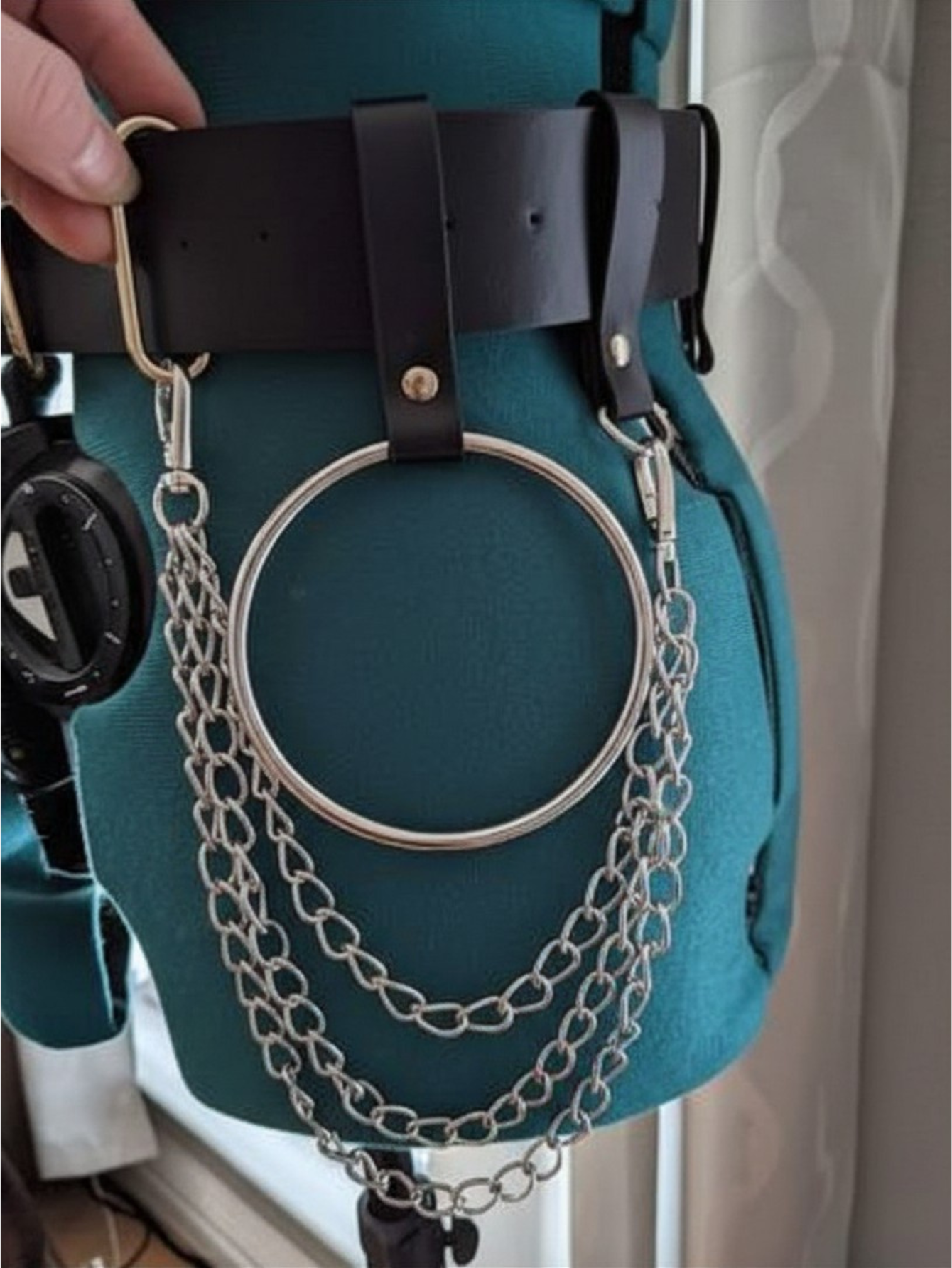 Black O-Ring Chain Belt