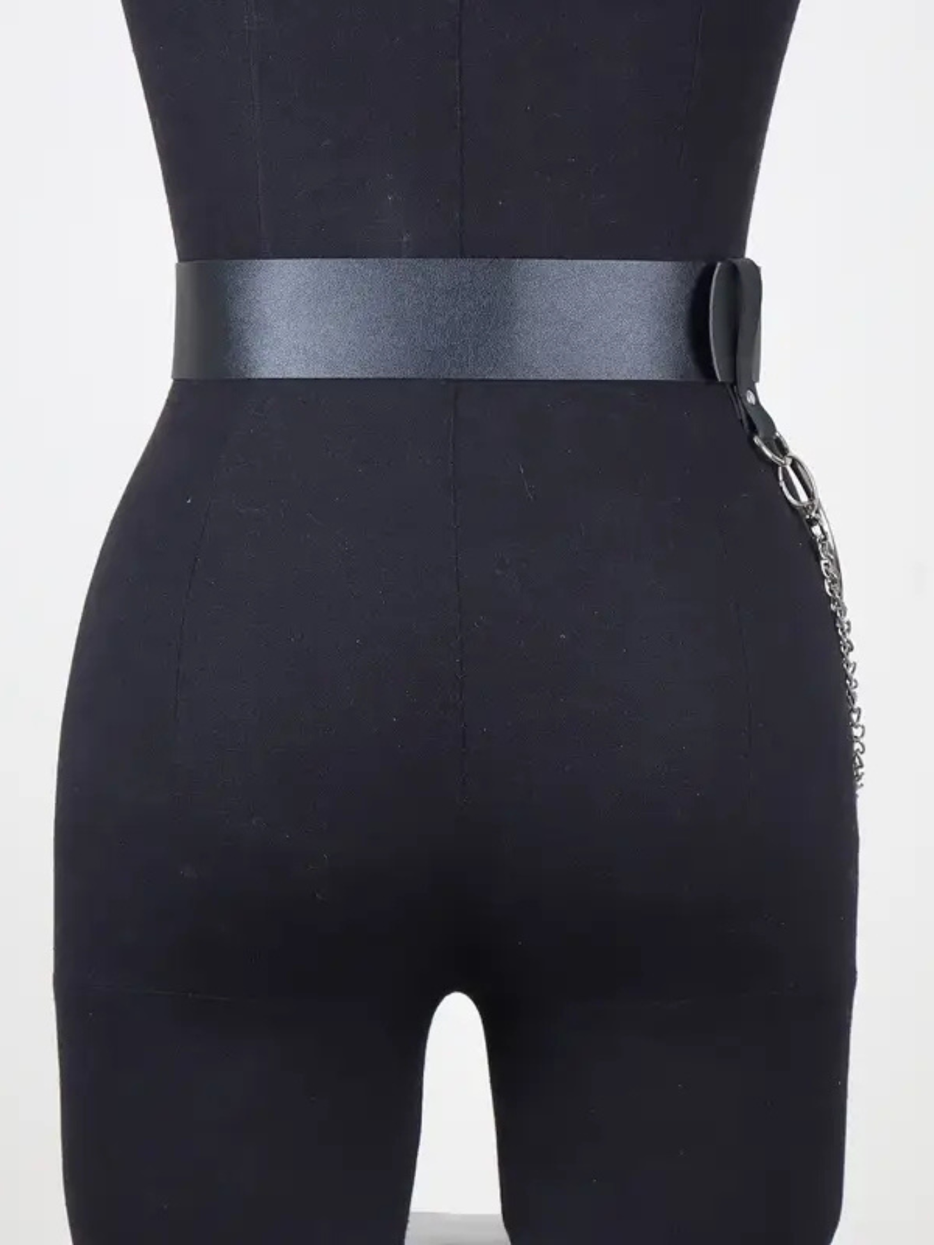 Black O-Ring Chain Belt