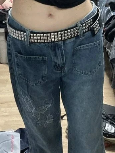 Pyramid Studded Belt