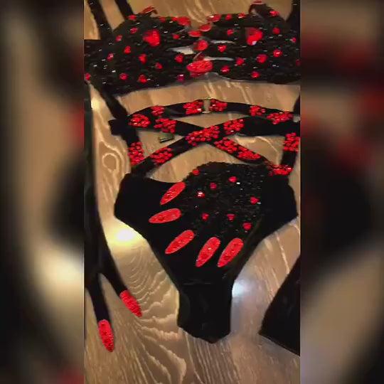 Black Red Bikini Drag Queen Beyonce Dance