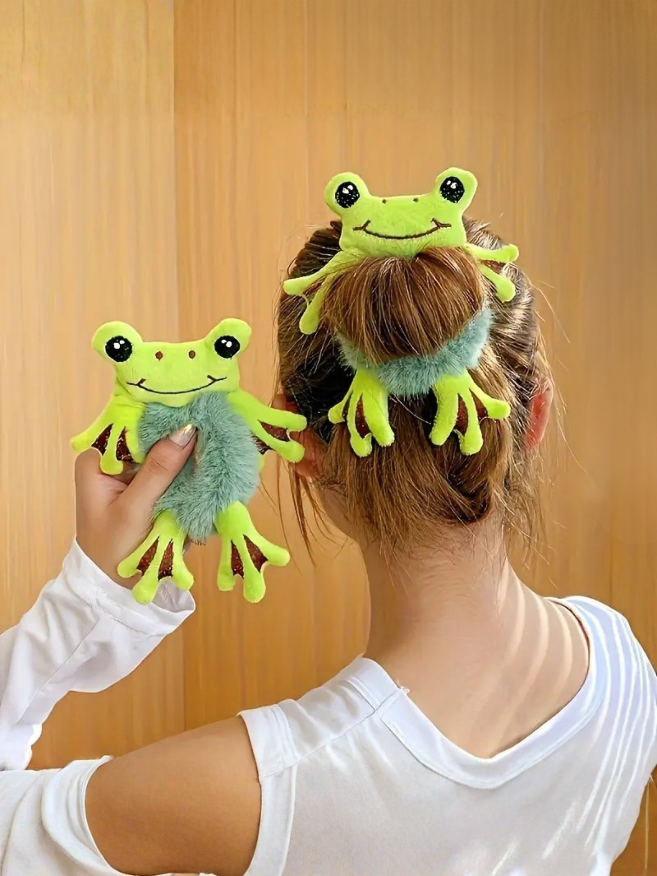 Viral Animal Hair Tie