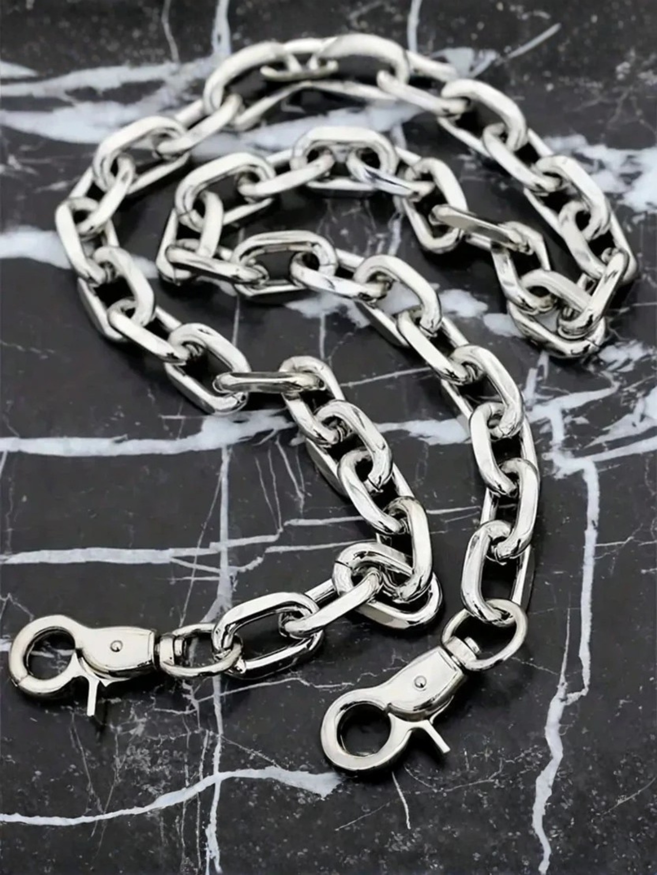 Chunky Link Wallet Chain